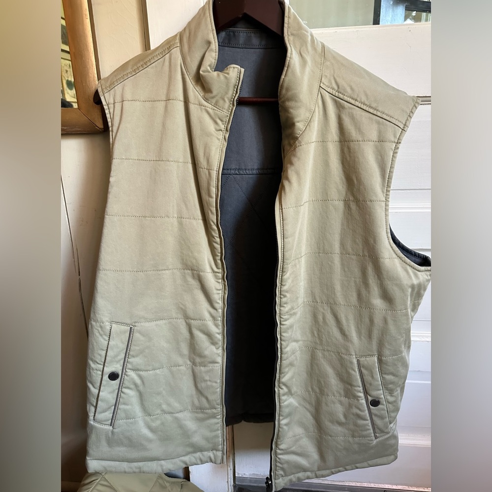 Cute reversible Vest! - Picture 2 of 5